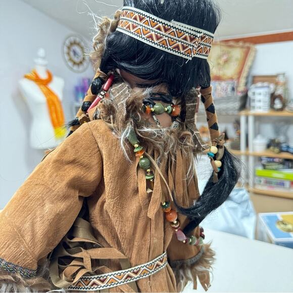 Native American Porcelain Doll Collectible WA Quinalt Indian Tribe Souvenir - Picture 13 of 13